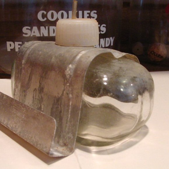 Vintage Toilet Bowl Sanitizer - Picture 1 of 6